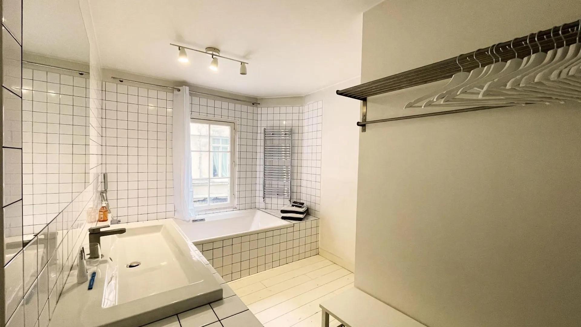 Atelier Artiste - Canal Saint-Martin Apartment Paris