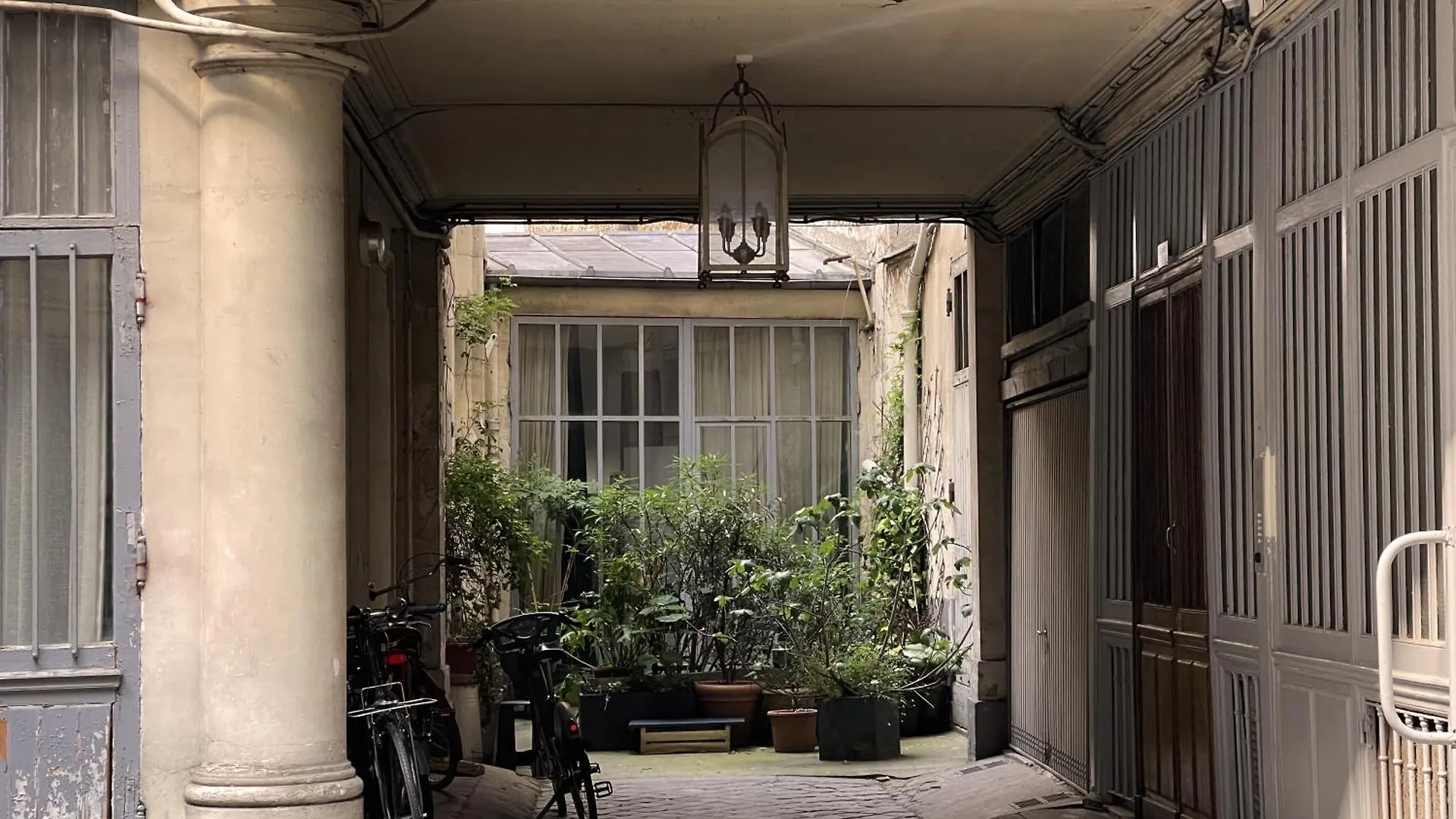 Atelier Artiste - Canal Saint-Martin Apartment Paris France
